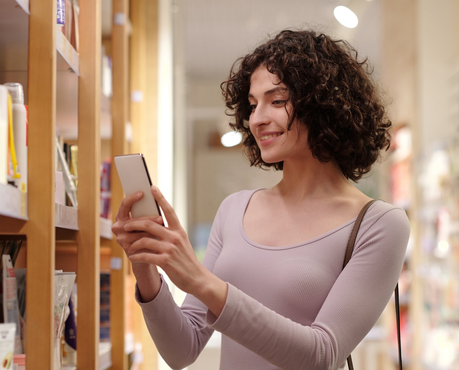 Foto di un prodotto sullo scaffale scattata con lo smartphone